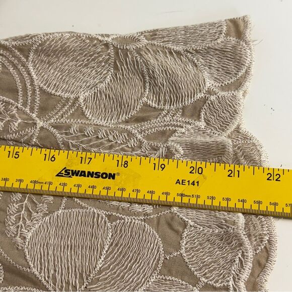 Solitaire Embroidered Short Sleeve Blouse M NWT - Picture 7 of 9